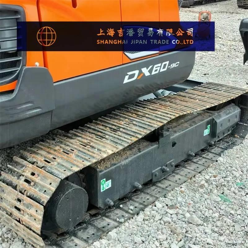 Doosan DX 60-9C حفارات زحافة
