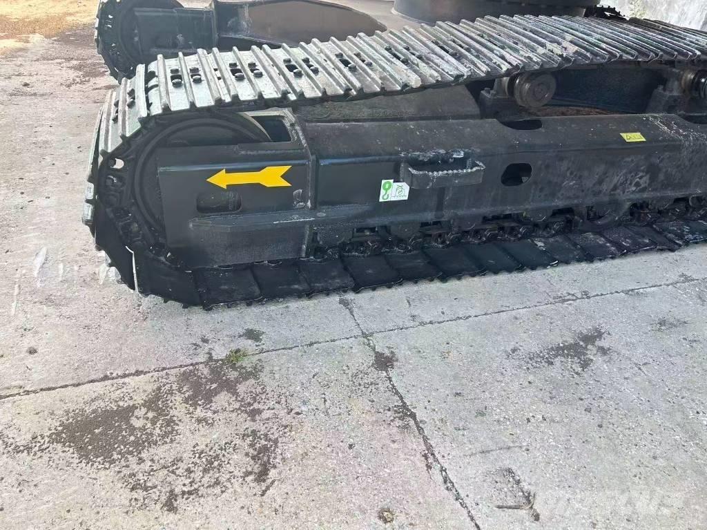 Doosan 225 حفارات زحافة