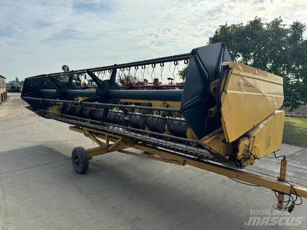 New Holland TX 36 حصادات