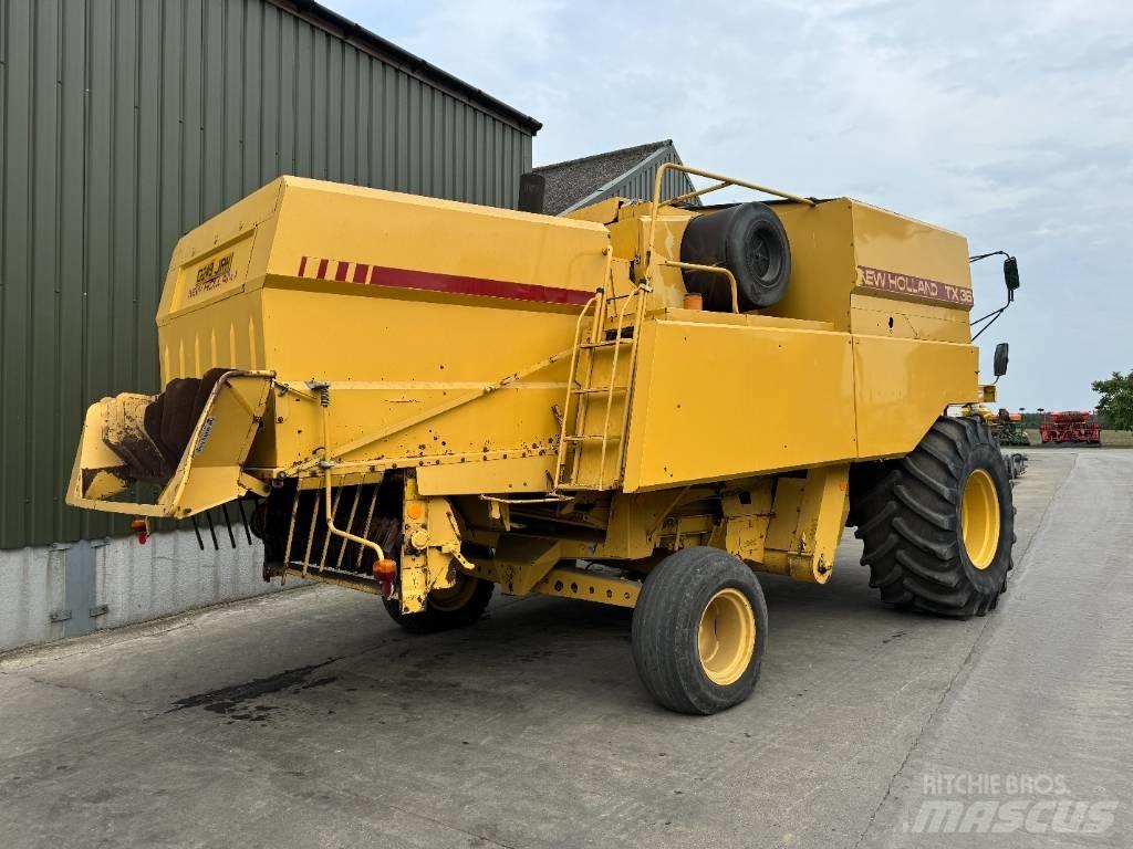 New Holland TX 36 حصادات