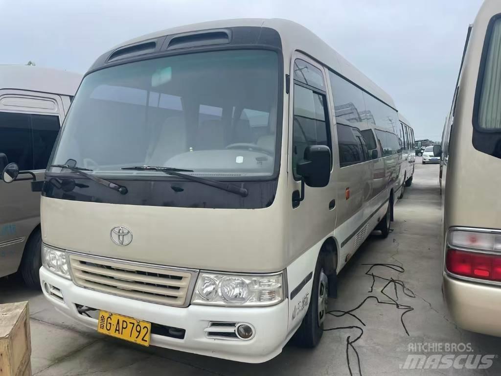 Toyota Coaster حافلة داخل المدينة