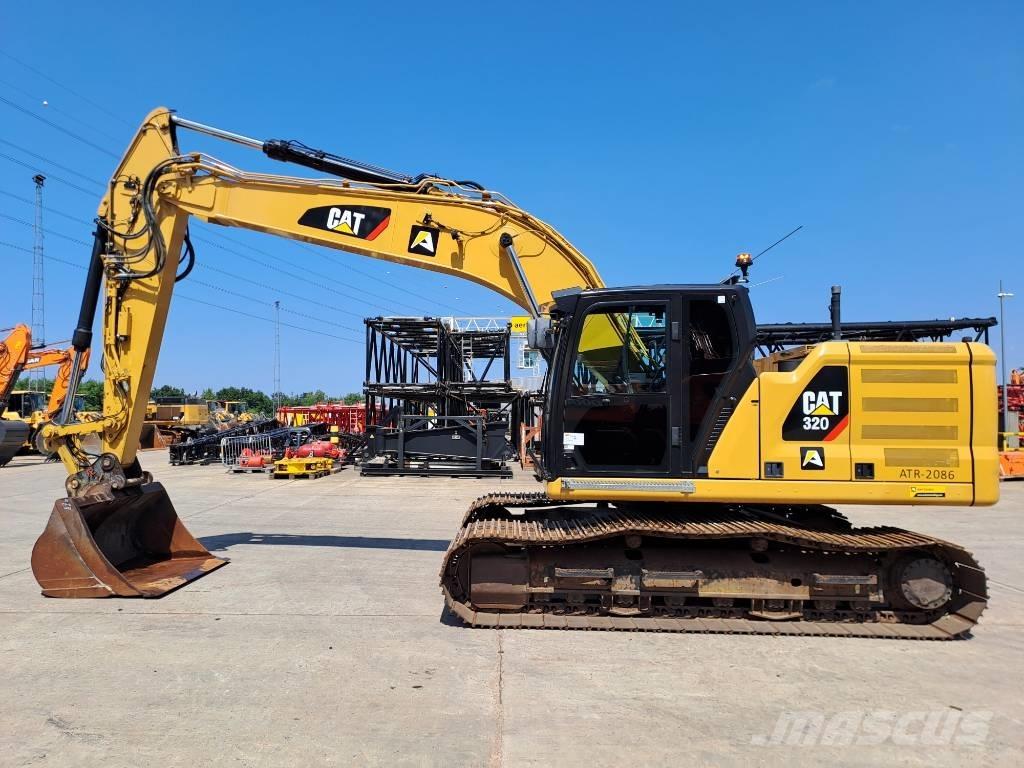 CAT 320NG حفارات زحافة