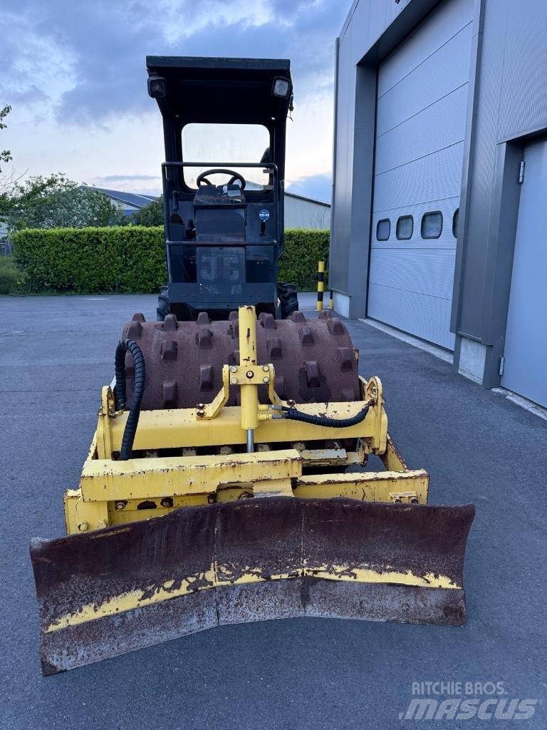 Bomag BV 124 PDH - 3 مداحل ثنائية الاسطوانة