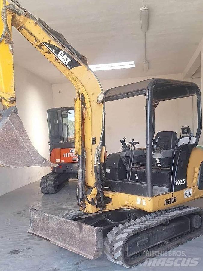 CAT 302.5 حفارات صغيرة أقل من 7 طن (حفارات صغيرة)