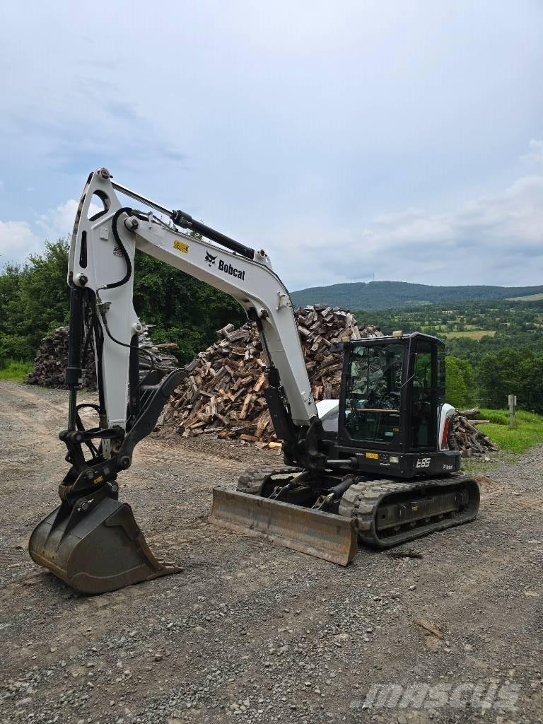 Bobcat E85 حفارات زحافة
