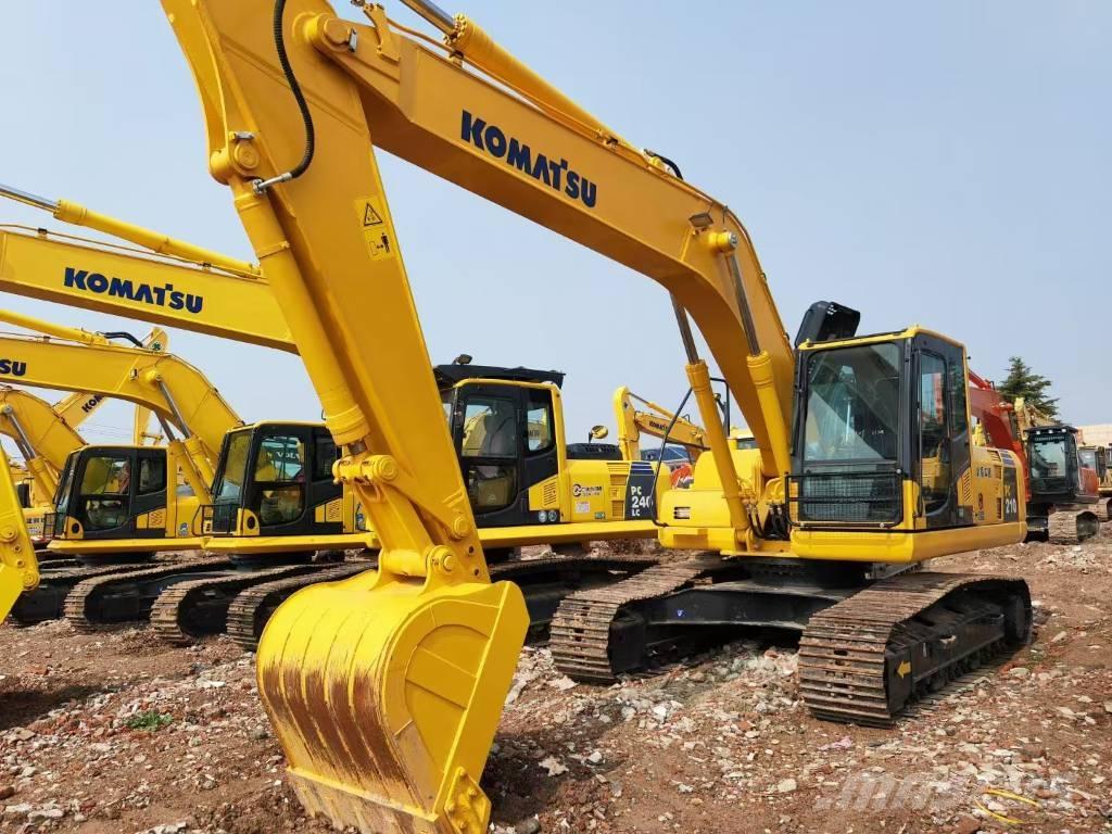 Komatsu 210 حفارات زحافة