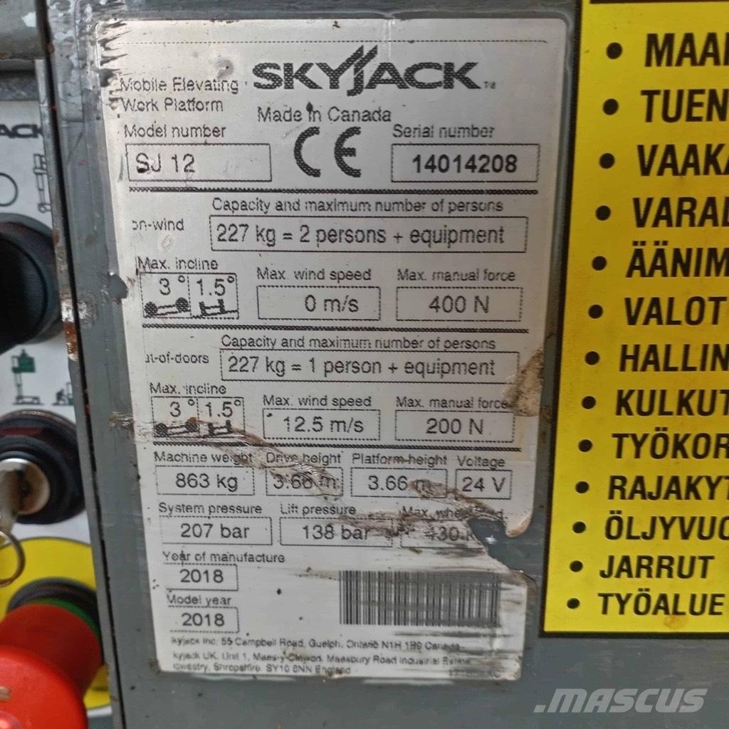 SkyJack SJ 12 رافعات السارية الرأسية