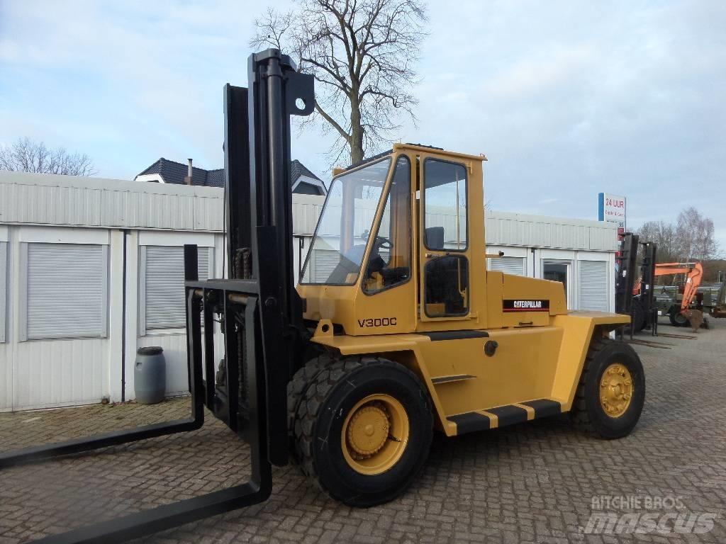 CAT V 300 C شاحنات الديزل