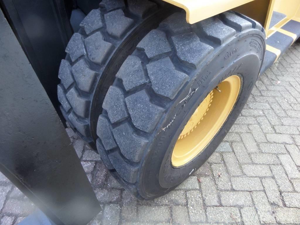 CAT V 300 C شاحنات الديزل