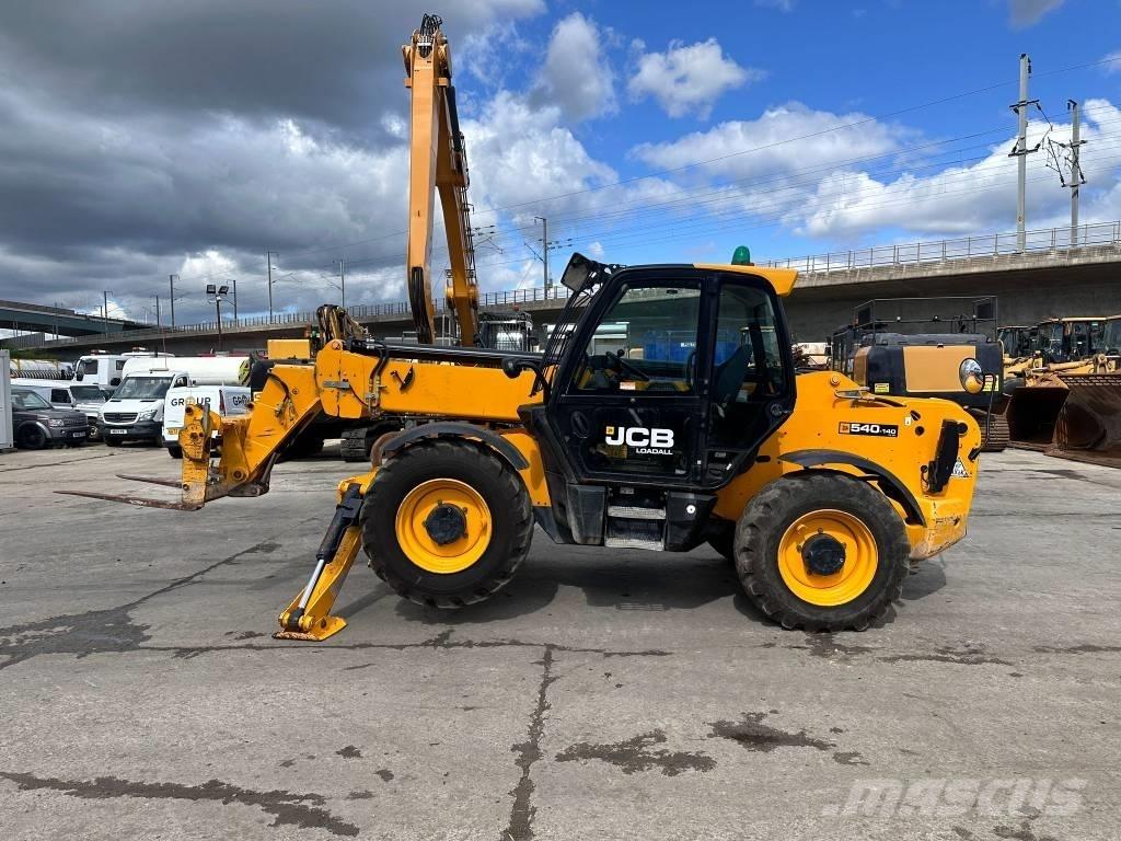 JCB 540-140 مناولات متداخلة