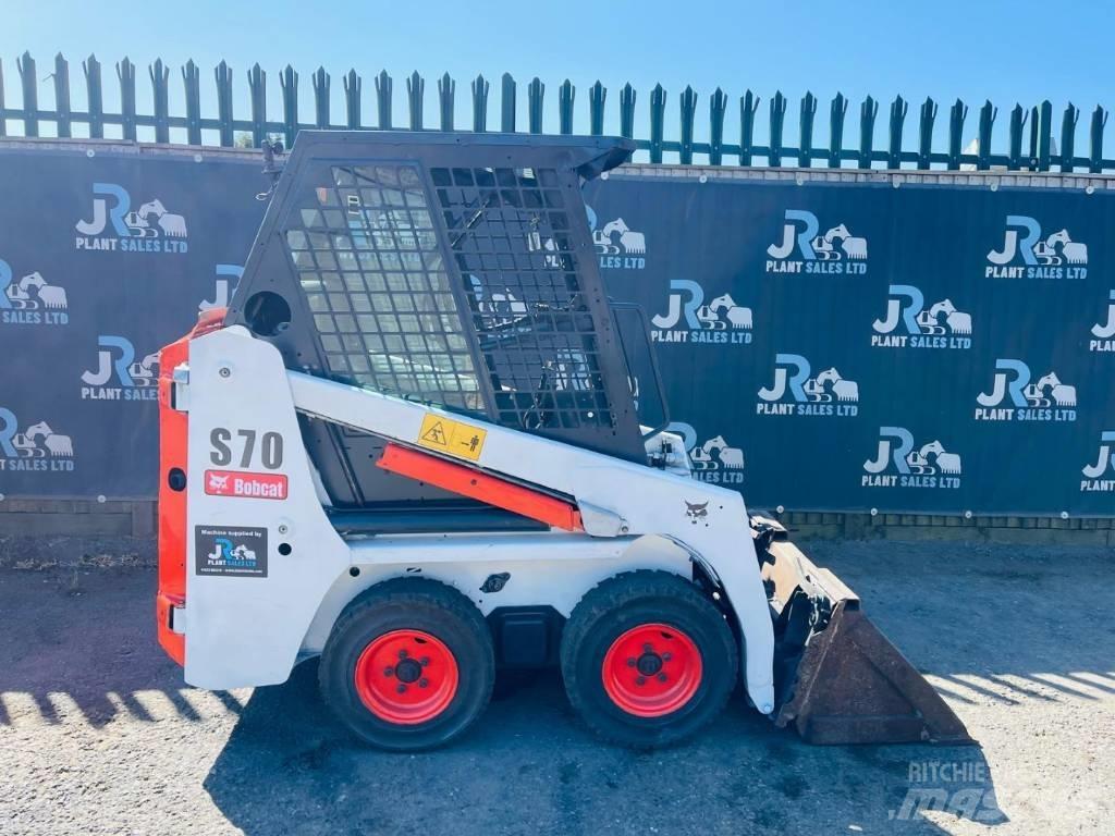 Bobcat S 70 لوادر انزلاقية التوجيه
