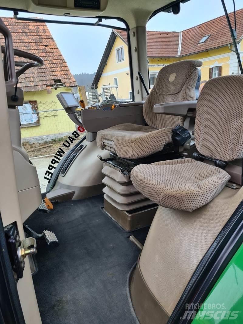 John Deere 7230R الجرارات