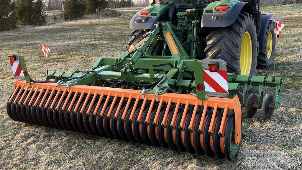 Amazone Catros 4001 زحافات ساحقة