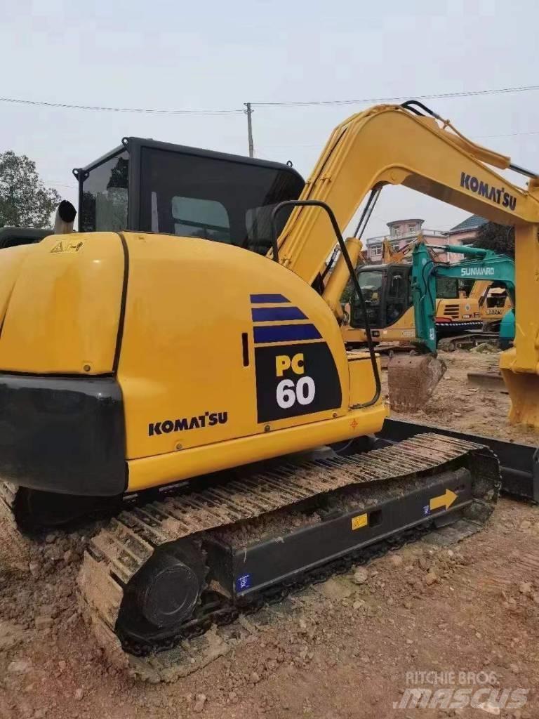 Komatsu PC 60 حفارات زحافة