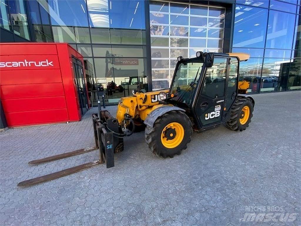 JCB 525-60 معدات مناولة لأغراض الزراعة