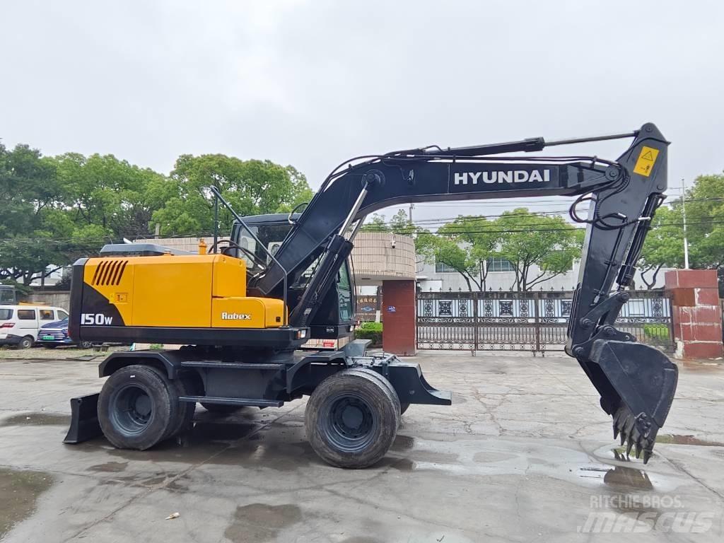 Hyundai 150w حفارات بعجل