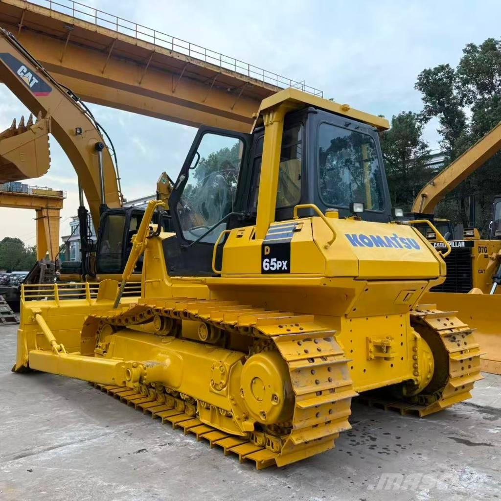 Komatsu D 65 PX-12E بلدوزرات مجنزرة