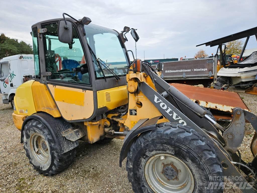 Volvo L 20 B لوادر بعجل
