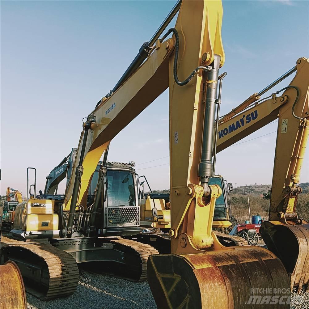 Kobelco SK200-8 حفارات زحافة