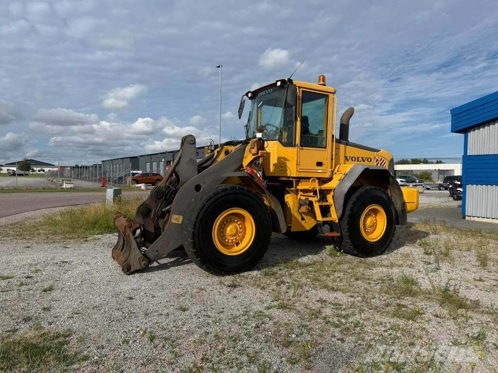 Volvo L 90 E لوادر بعجل