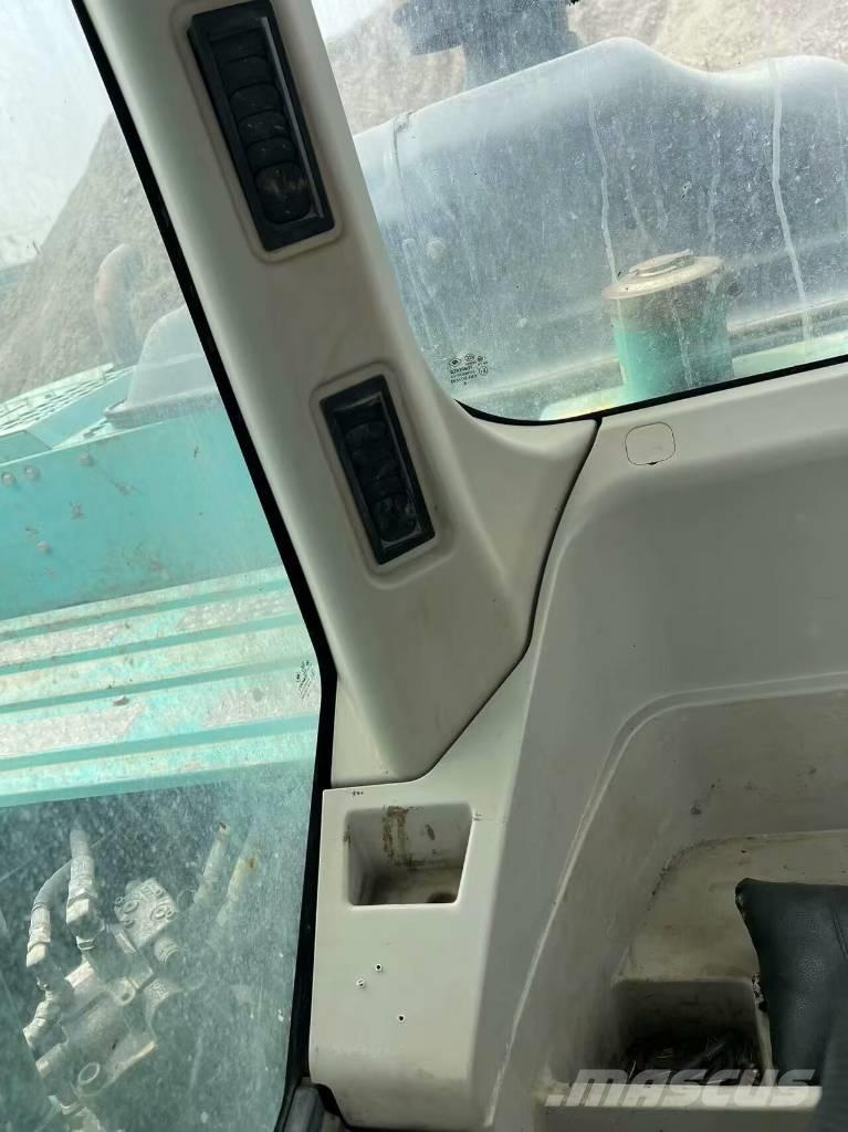 Kobelco SK260 حفارات زحافة