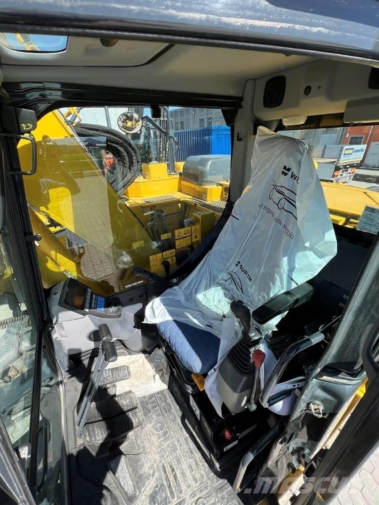 Komatsu PC 138 US-11 حفارات زحافة