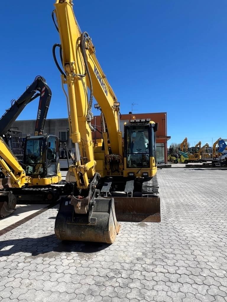 Komatsu PC 138 US-11 حفارات زحافة