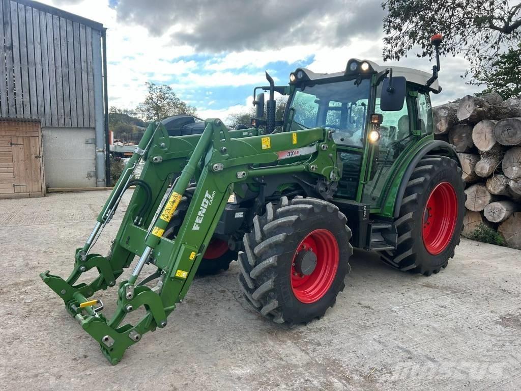 Fendt 211 Vario الجرارات