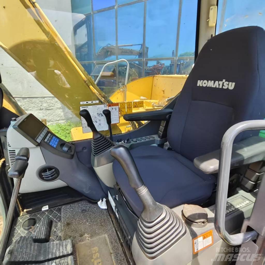 Komatsu PC 70 حفارات زحافة