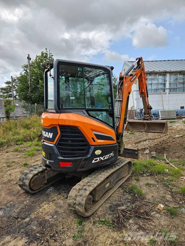 Doosan DX 27 Z حفارات صغيرة أقل من 7 طن (حفارات صغيرة)