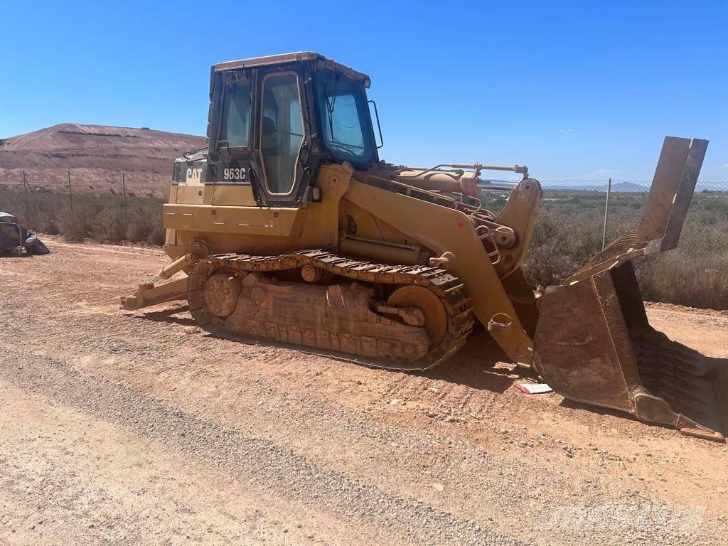 CAT 963 C لوادر زحافة