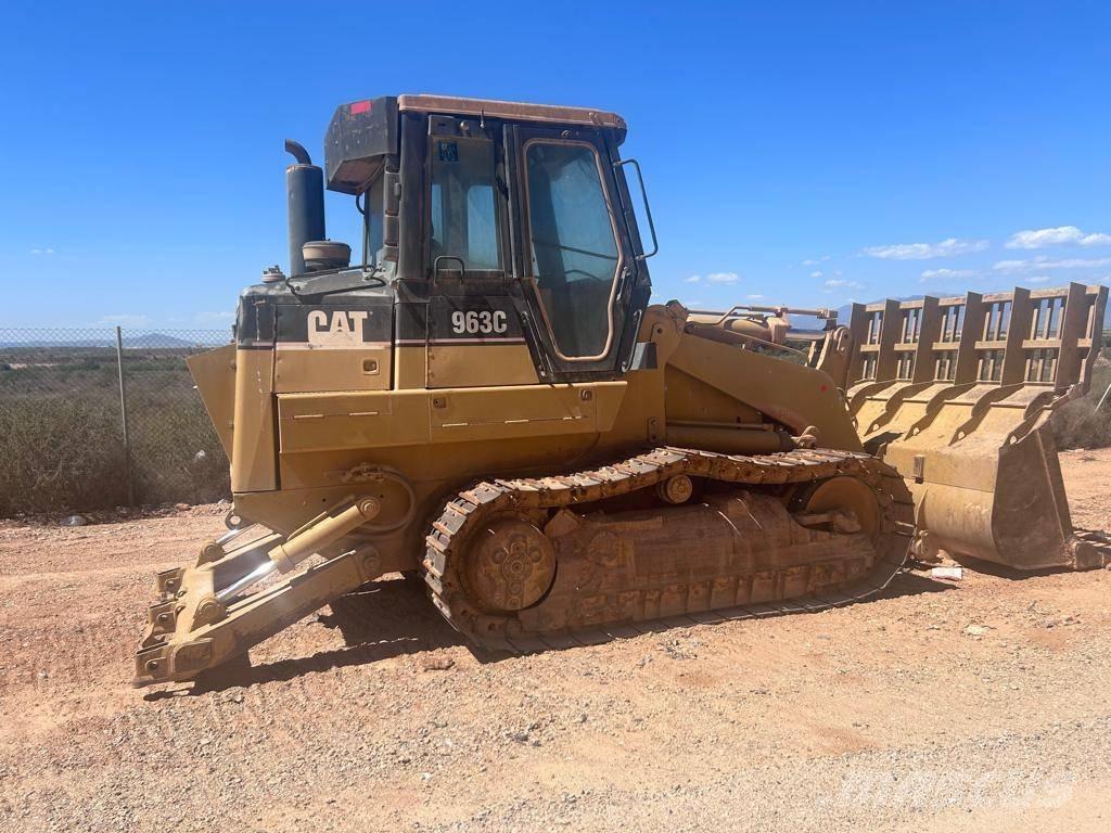 CAT 963 C لوادر زحافة