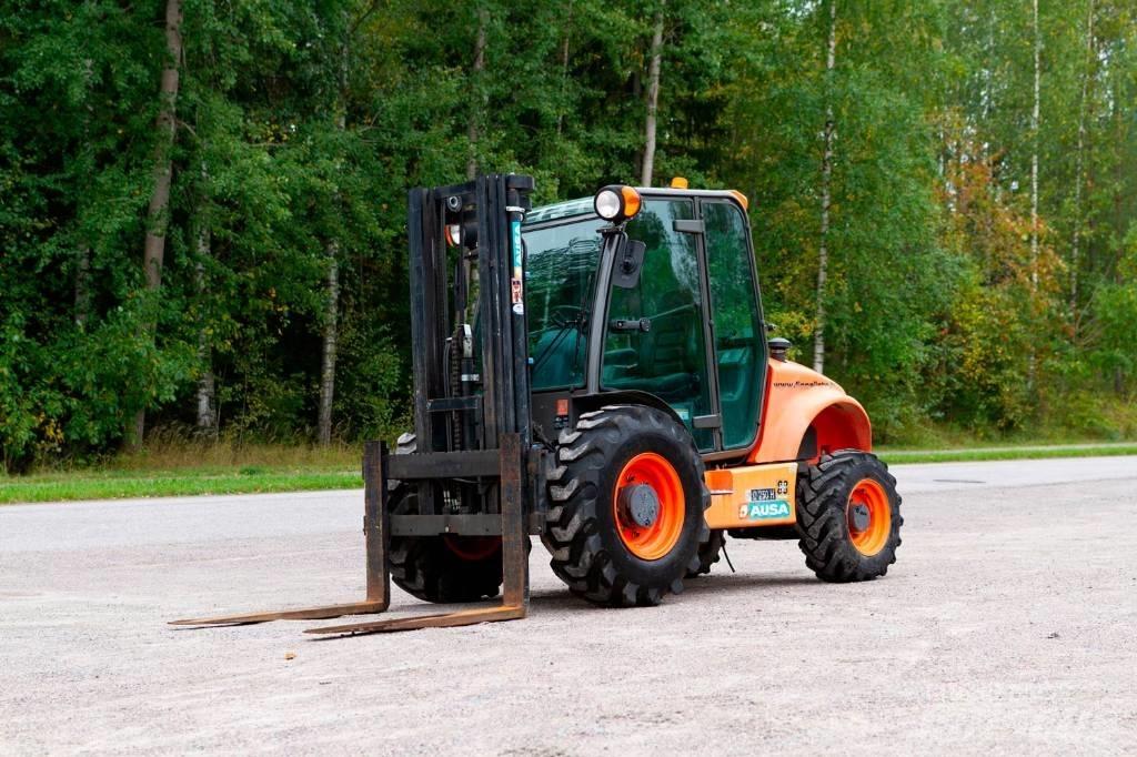 Ausa C 250 H شاحنات الطرق الوعرة