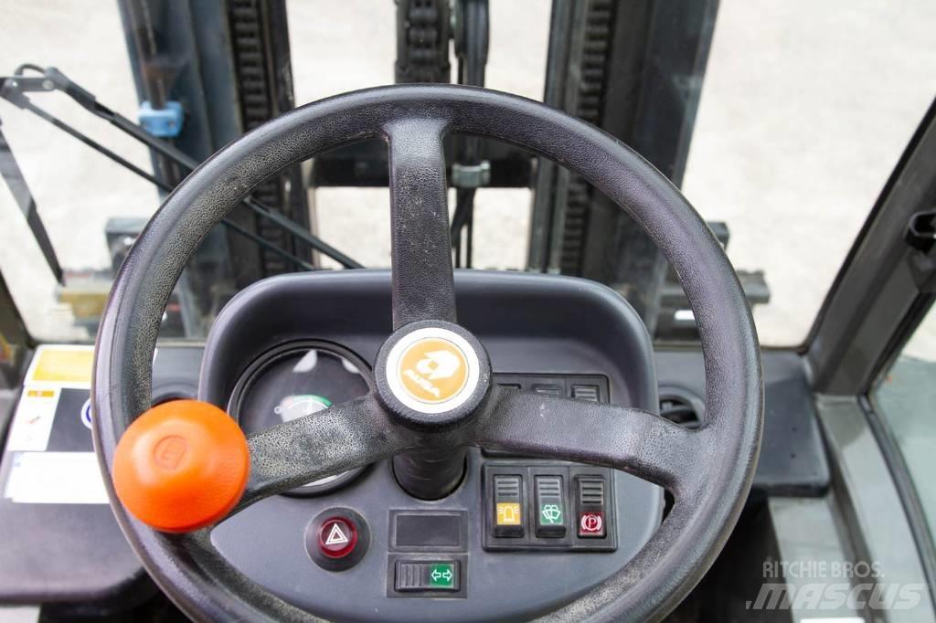 Ausa C 250 H شاحنات الطرق الوعرة
