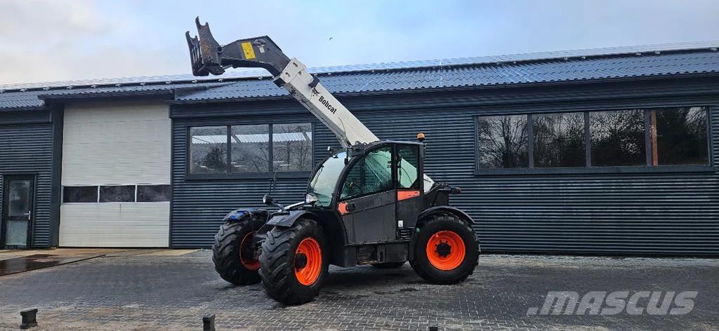 Bobcat TL 470 مناولات متداخلة