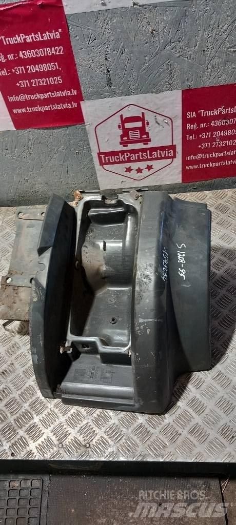 Scania 94 D.   1543634 كابينة والداخلية
