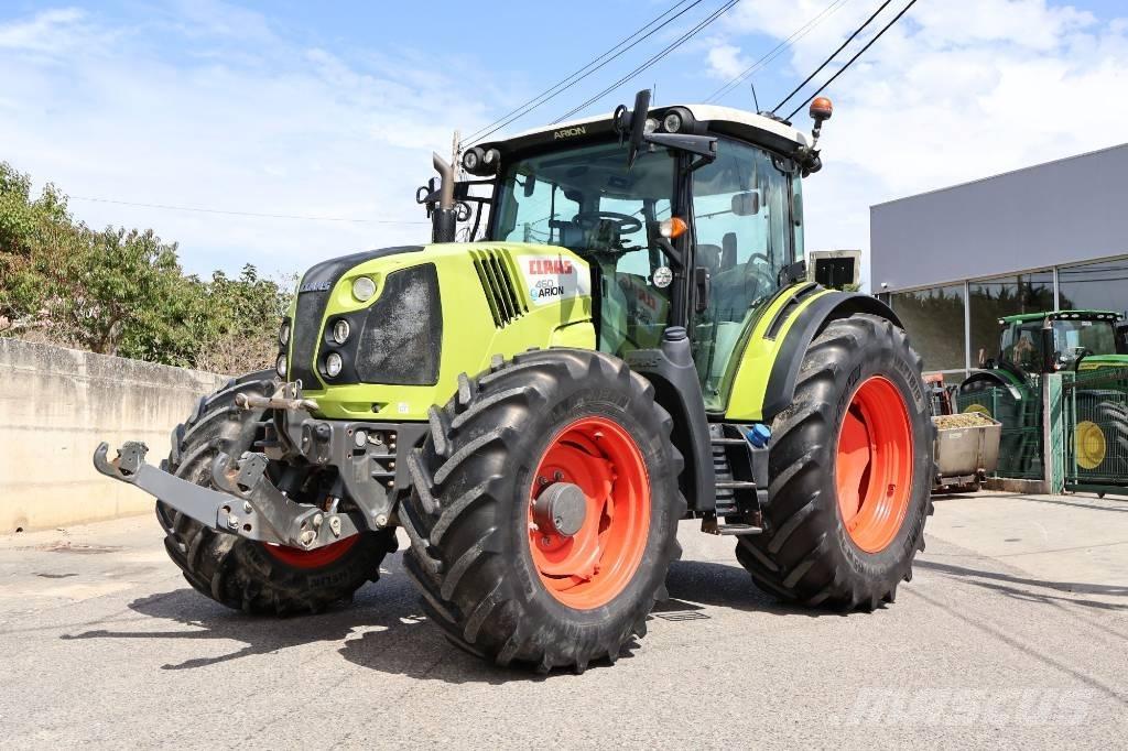 CLAAS Arion 460 الجرارات