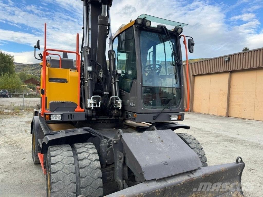 Volvo EW 160 E حفارات بعجل