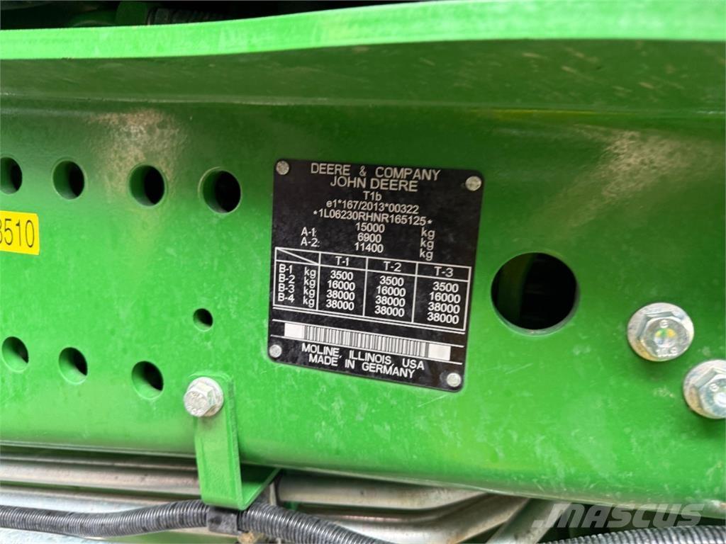 John Deere 6R230 الجرارات