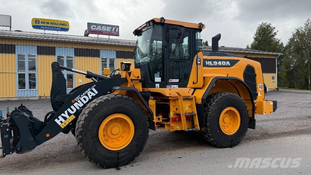 Hyundai HL 940 لوادر بعجل