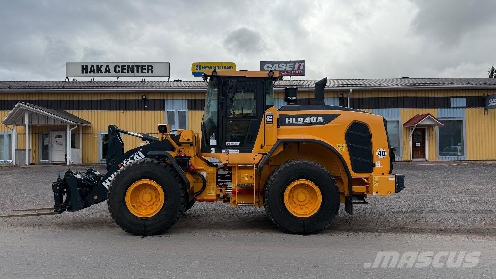 Hyundai HL 940 لوادر بعجل