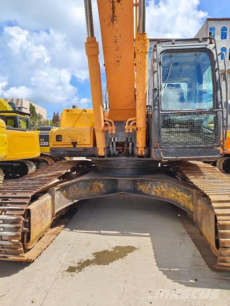Hyundai R305LC-7 حفارات زحافة