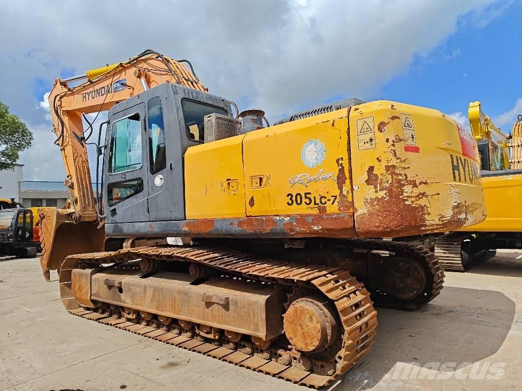 Hyundai R305LC-7 حفارات زحافة