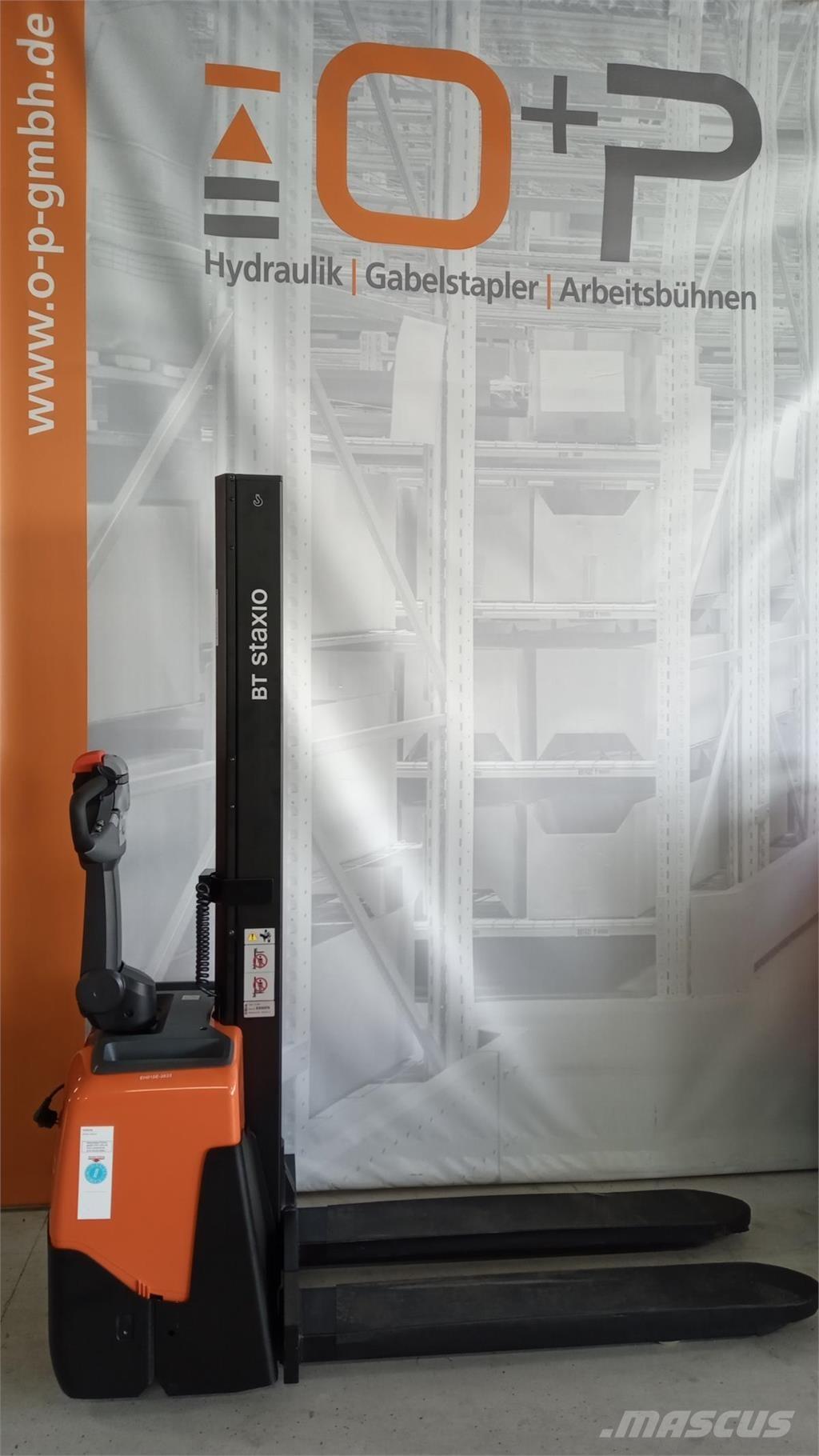 Toyota HWE100 شاحنات مناولة ذاتية الدفع