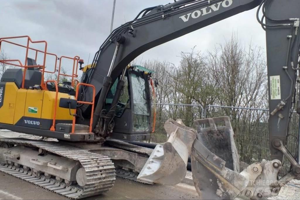 Volvo EC 140 EL حفارات زحافة