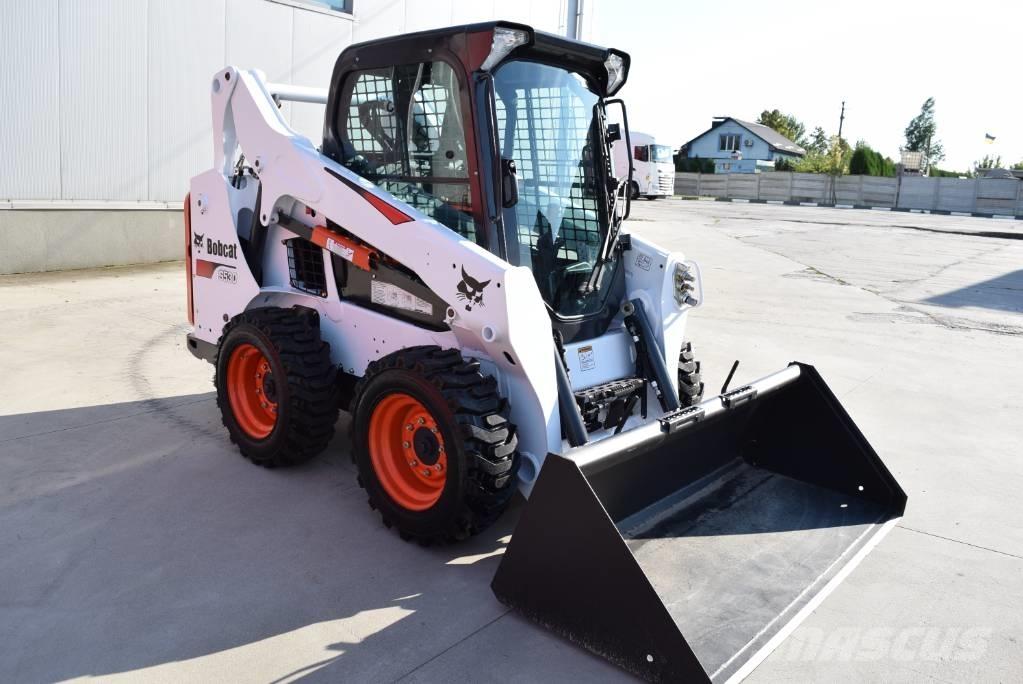 Bobcat S 530 لوادر انزلاقية التوجيه