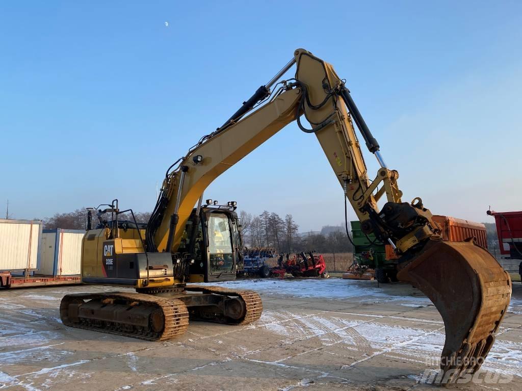 CAT 320 EL RR حفارات زحافة