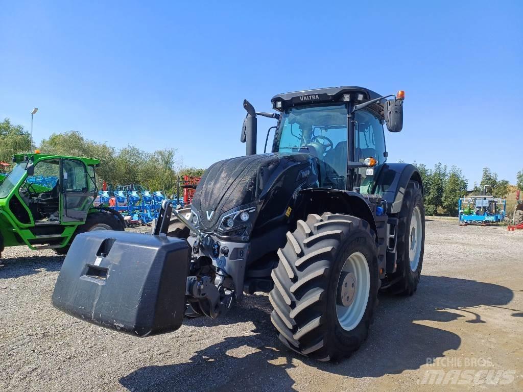 Valtra S 374 الجرارات