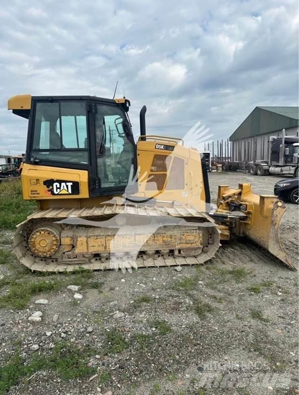 CAT D5K2 LGP بلدوزرات مجنزرة