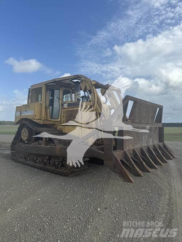 CAT D8R بلدوزرات مجنزرة